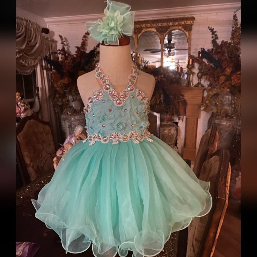 Pageant dress